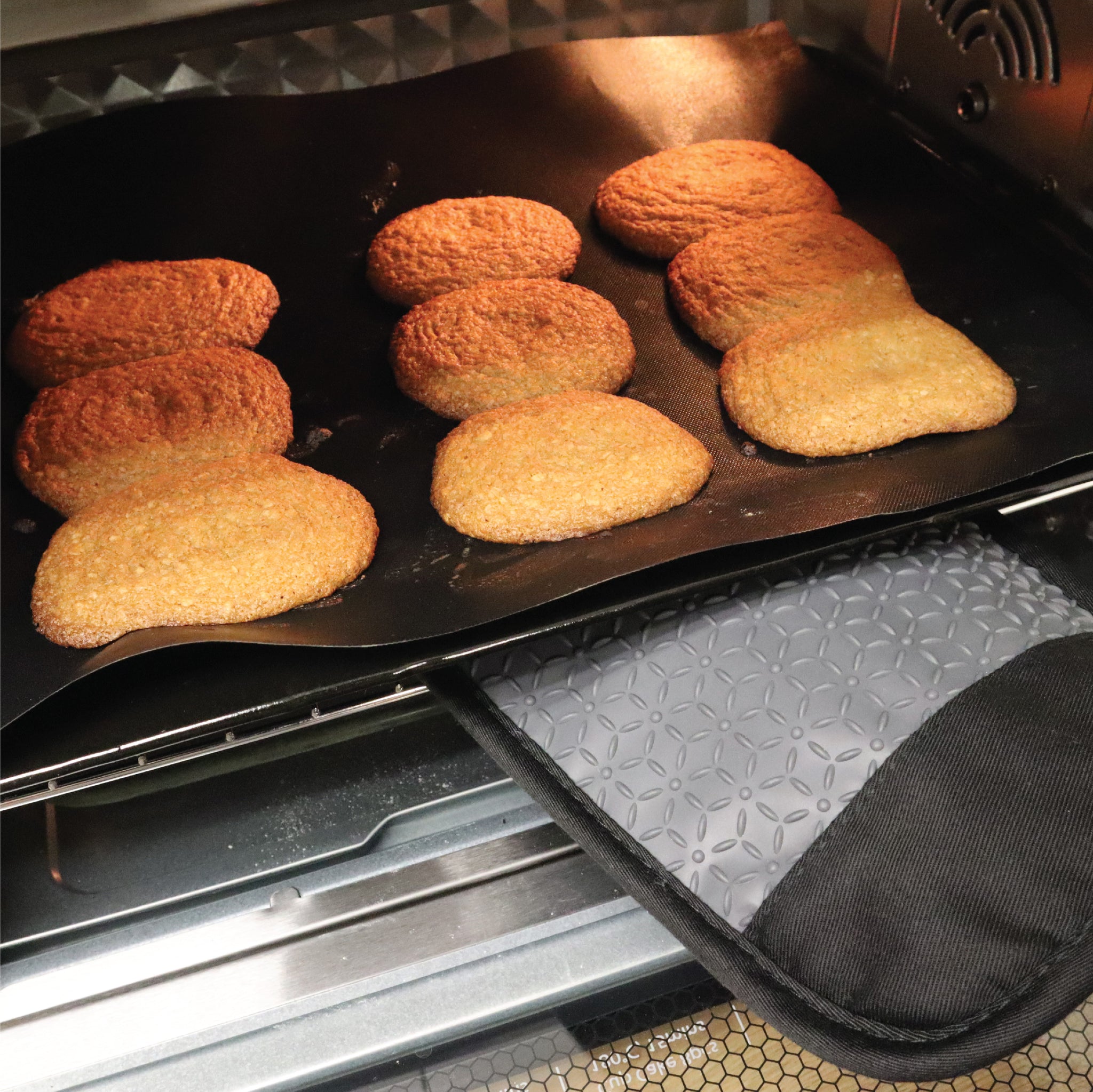 Silicone Oven Mitt  Cookware Accessories - Baker's Secret