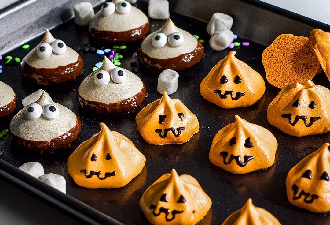 Meringue Ghosts & Pumpkins