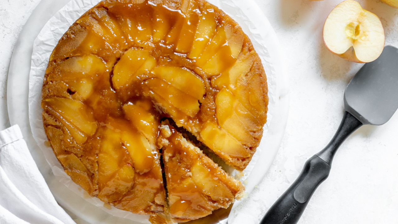 Caramel Apple Upside Down Cake
