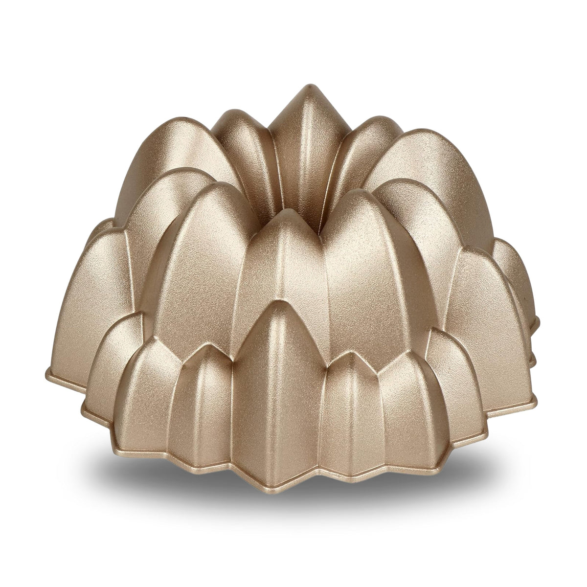 Cascade cast aluminum fluted tube pan, champagne gold