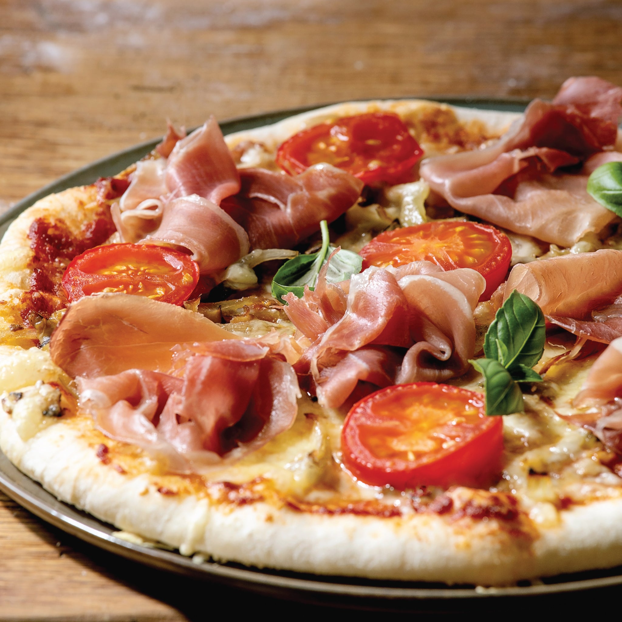 Pizza Pan 14.5"  Pizza Pans - Baker's Secret