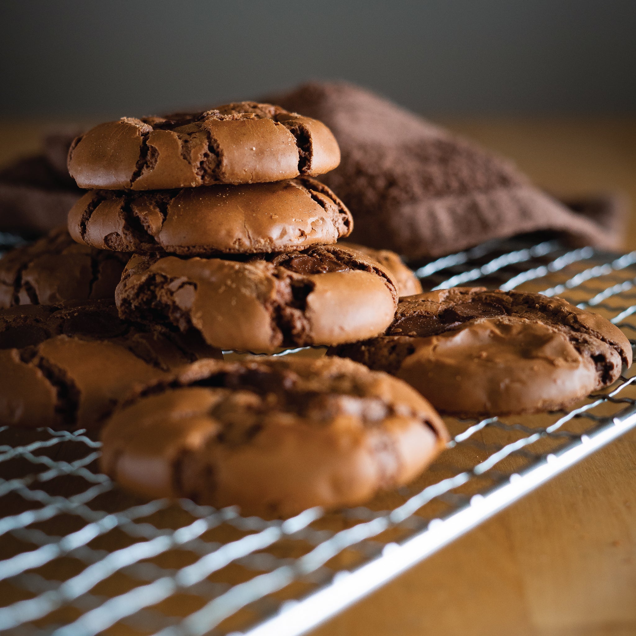 Cookie Sheet with Rack 17" x 13"  Bakeware Sets - Baker's Secret